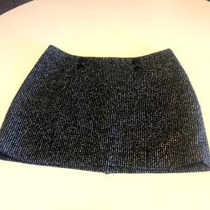 Black knit skirt